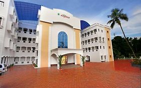 Hotel Elegance,Kidangoor,